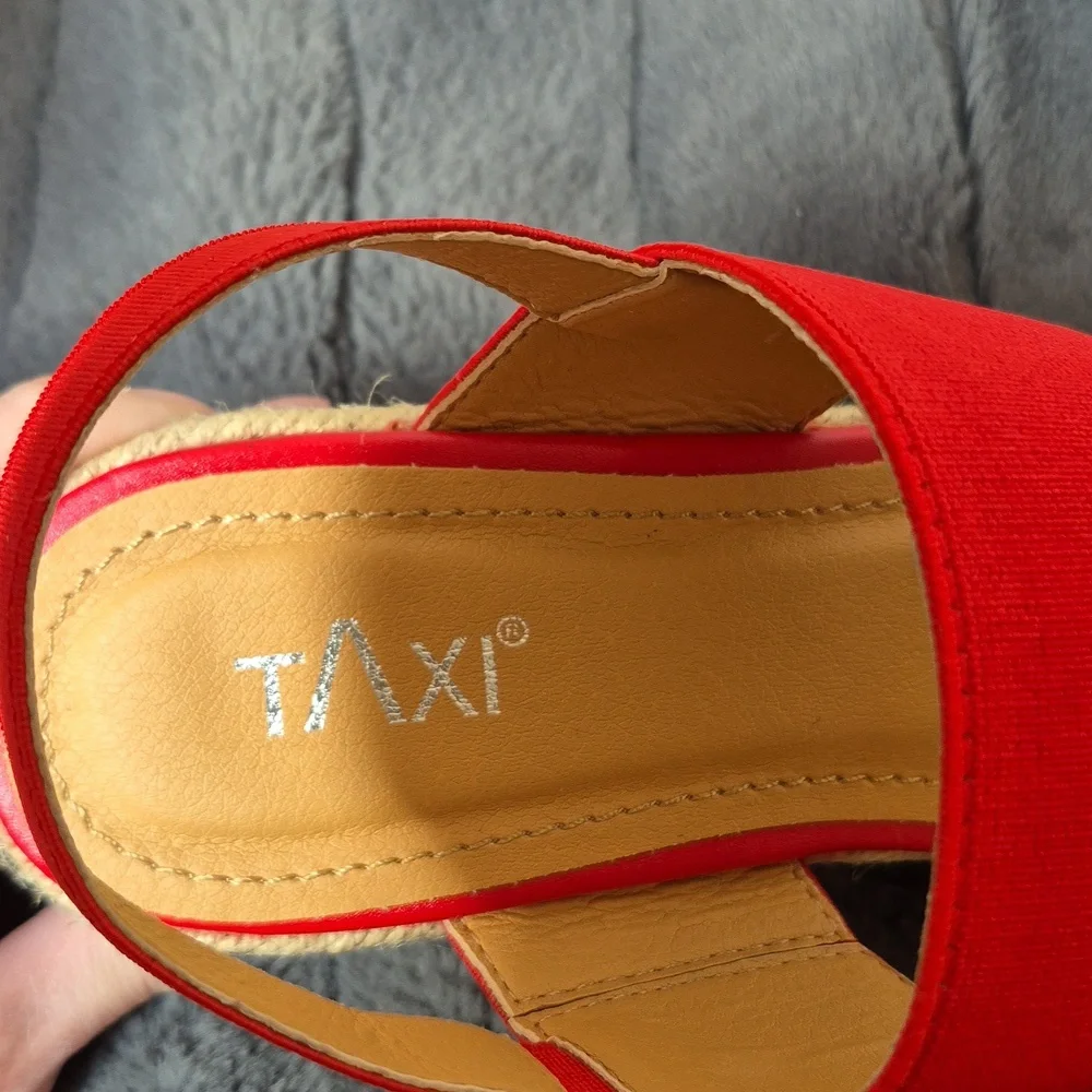 Taxi Lucy Red Wedge Size 38 Espadrilles with Jute Sole From Taxi, New With Tags - Picture 8 of 14